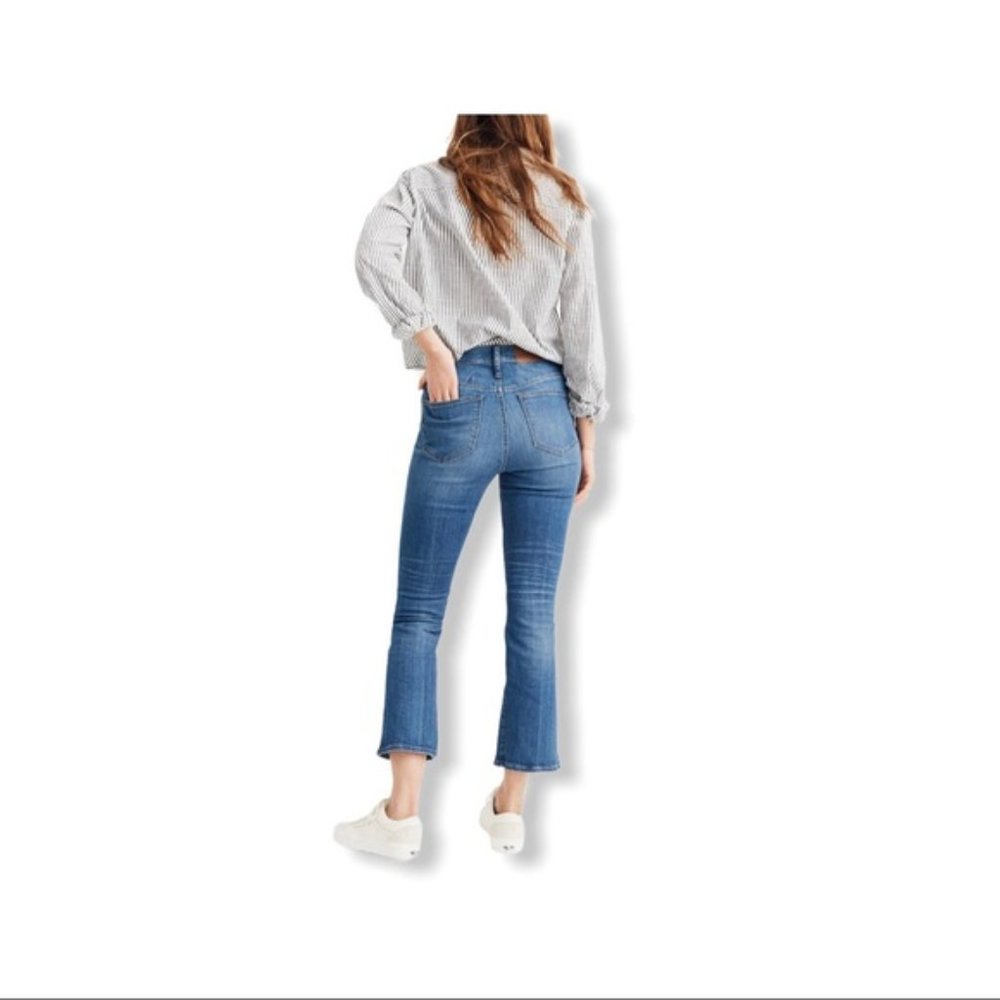 Madewell Medium Wash Cropped Cali Demi-Boot Jeans, size 23